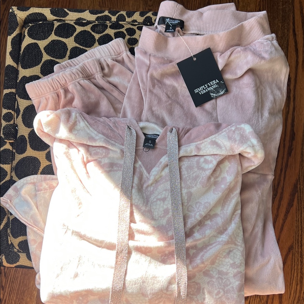 Simply Vera Women's Pink Loungewear Set